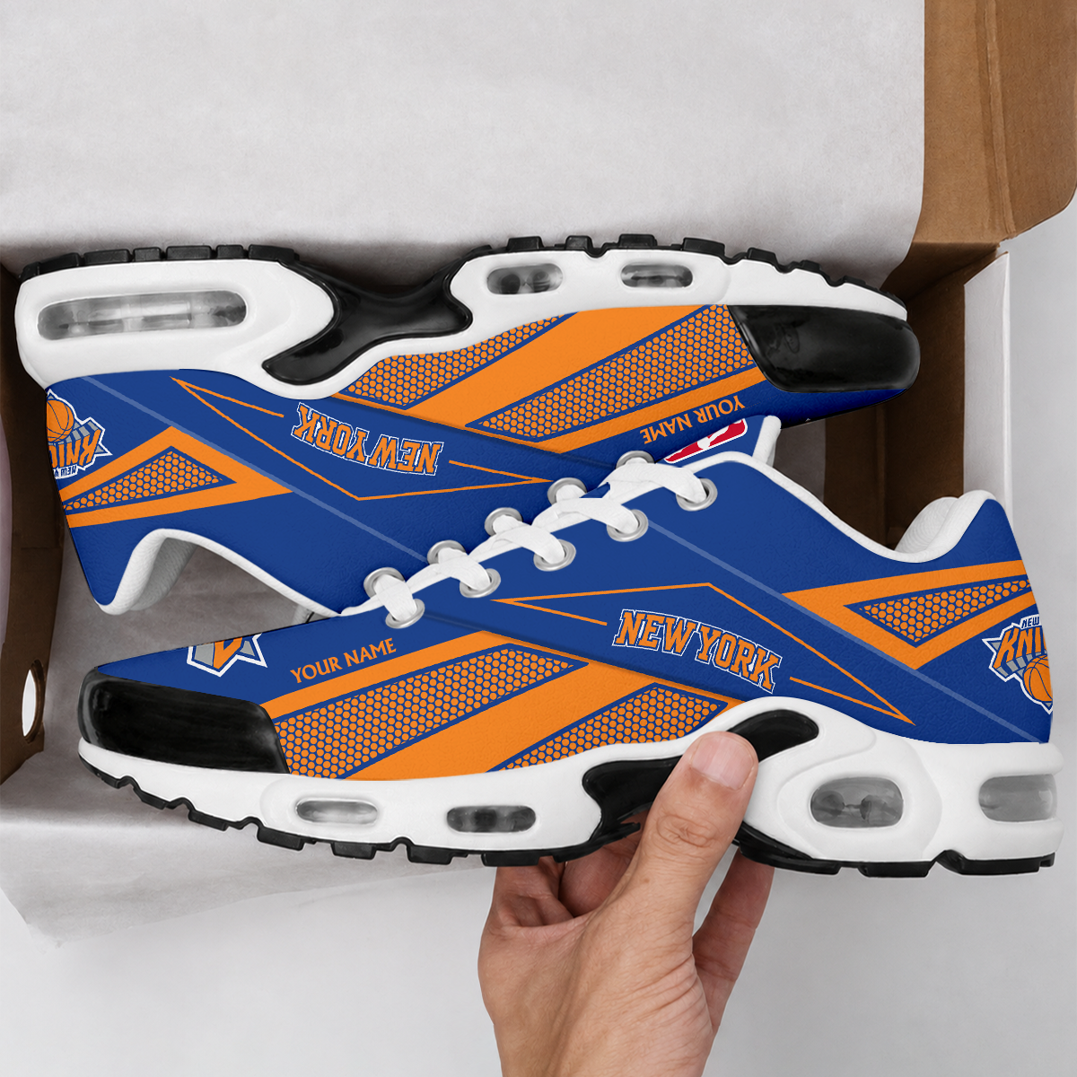 FLASH SALE - NEW CUSTOMIZED NBA04 NYK NEW YORK KNICKS AIR MAX PLUS SNEAKERS